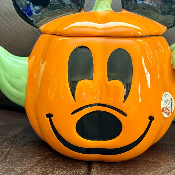 Disney Halloween Mickey Mouse Jack O’ Lantern Pumpkin Ceramic Teapot - Picture 4 of 12